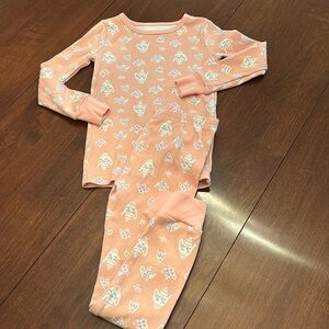 Jamie and Jack Pajamas. Long sleeve and pants. Size 5. Light peach/pink color